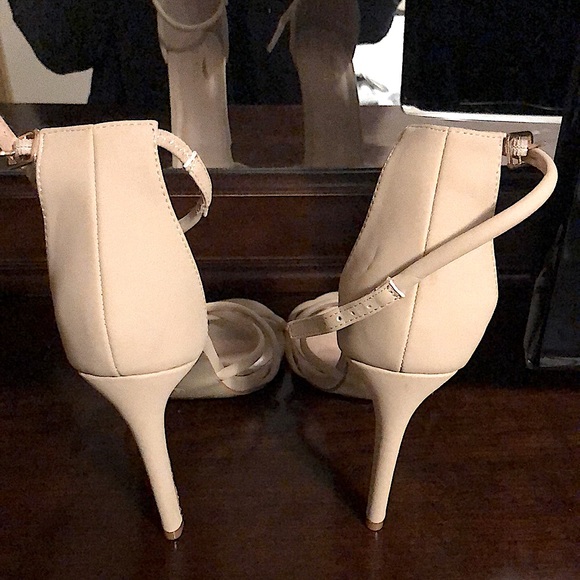 Glaze ankle strap heels - Picture 3 of 3